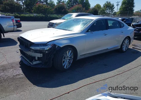 2018 Volvo S90 T6 Inscription из США, поврежденный, VIN LVY992ML0JP033854